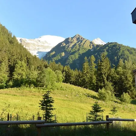 Superb Near The Slopes Of شامونكس